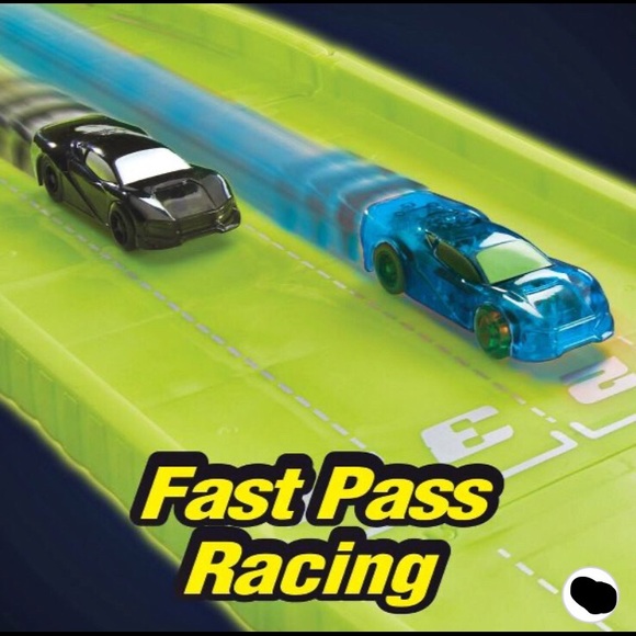 Magic Track Rocket Racer - Picture 4 of 6